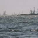 W ktorym kraju znajduje się pierwsza działająca platforma wiertnicza na morzu?