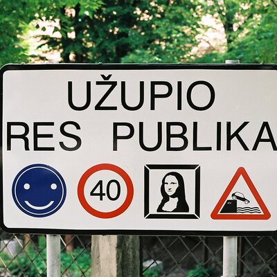 bg